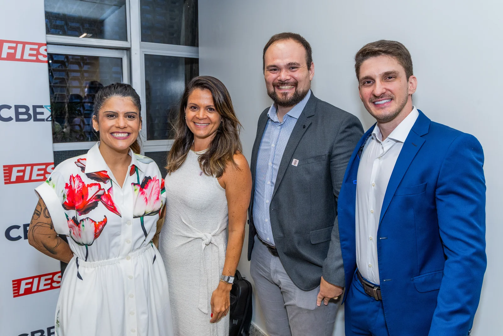 Quatro participantes do CBEXS Futuro durante um encontro